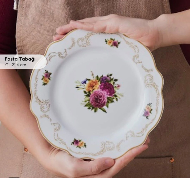 سرویس صبحانهخوری ۲۶ پارچه کاراجا مدل Forever Bone Antique Gold